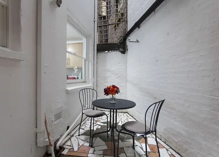 Italianflat - Warwick